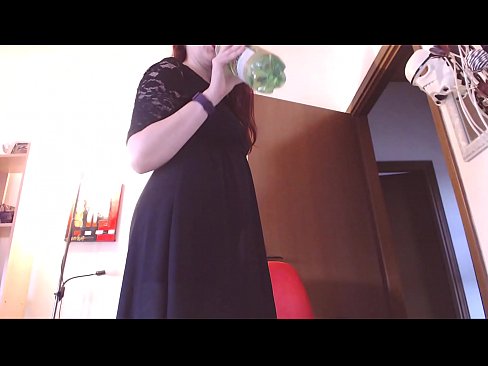 ❤️ Kirli ve tatlı külotları seven itaatkar bir köle bu videoyu izledikten sonra mastürbasyon yapmak zorunda kalıyor! Anal video bizde ❌️