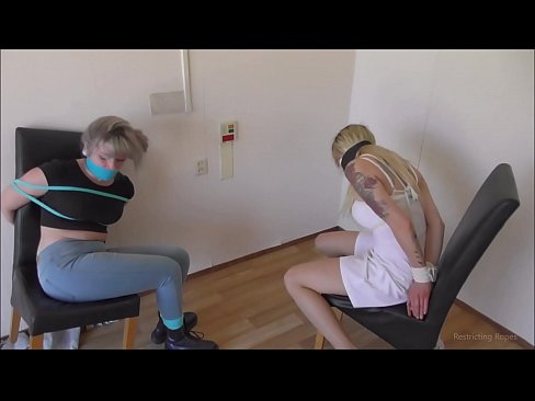 ❤️ Bağımlı / bağlı ve ağzı tıkalı / sıkıntı içinde küçük hanım Anal video bizde ❌️