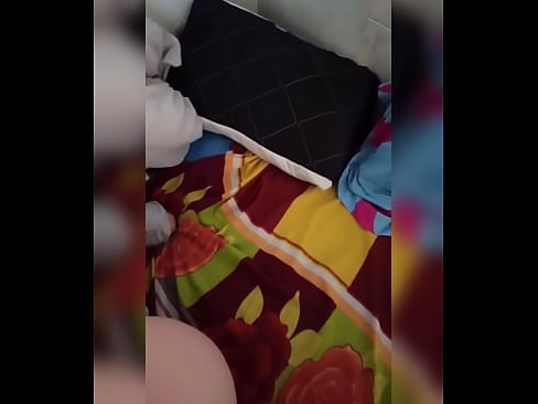 ❤️ Ev arkadaşım kocası tatile gittiği için evde yalnız kalıyor ve ben onu becerme ve kıçını sütle doldurma fırsatını alıyorum Anal video bizde ❌️